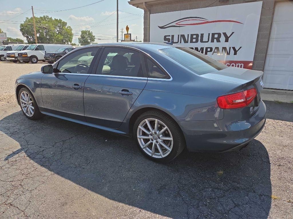 Audi A4  2015