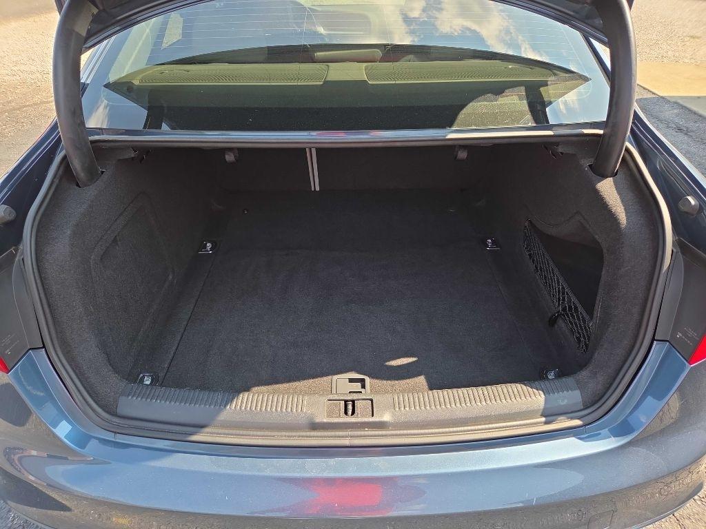 Audi A4  2015