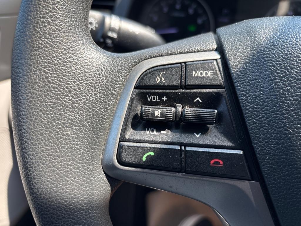 Hyundai Elantra  2017