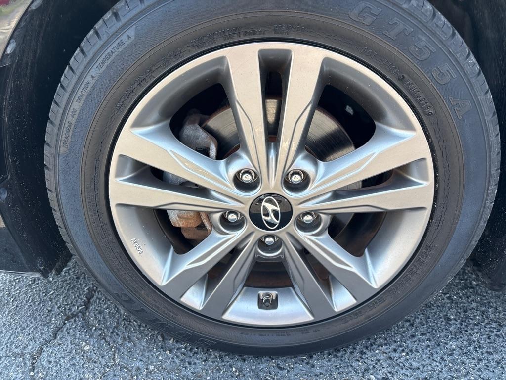Hyundai Elantra  2017