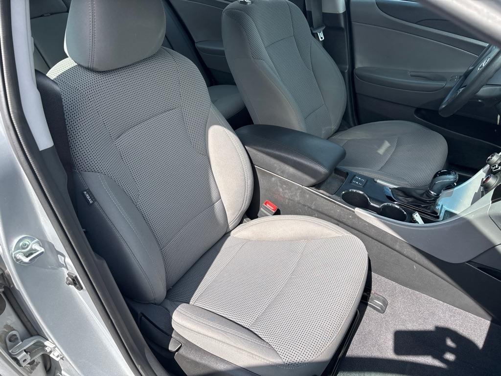 Hyundai Sonata  2013
