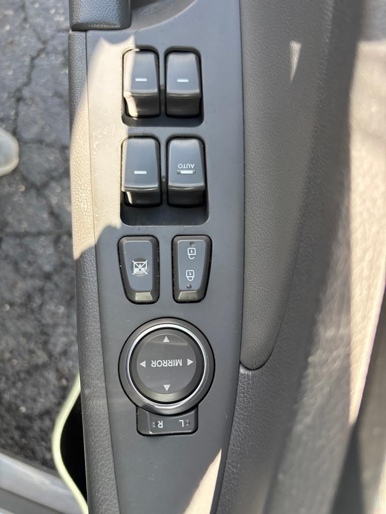Hyundai Sonata  2013