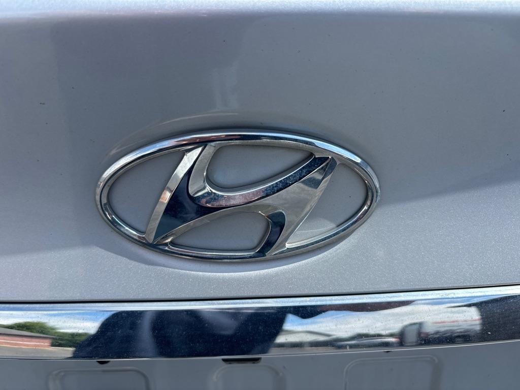 Hyundai Sonata  2013