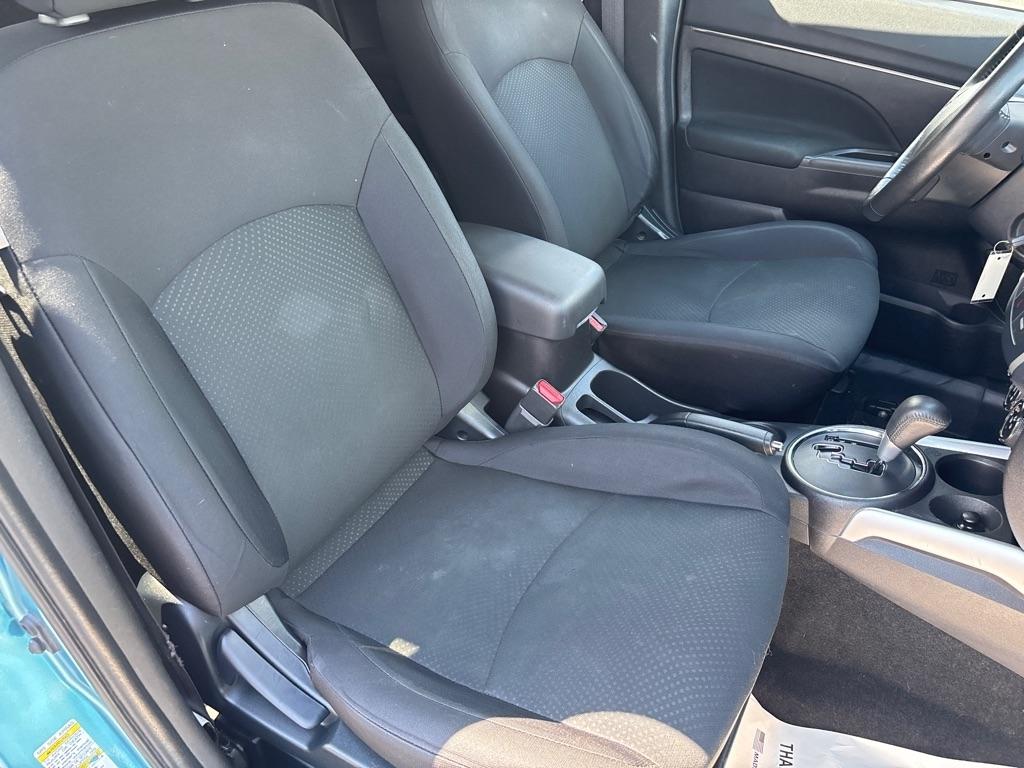 Mitsubishi Outlander Sport  2014
