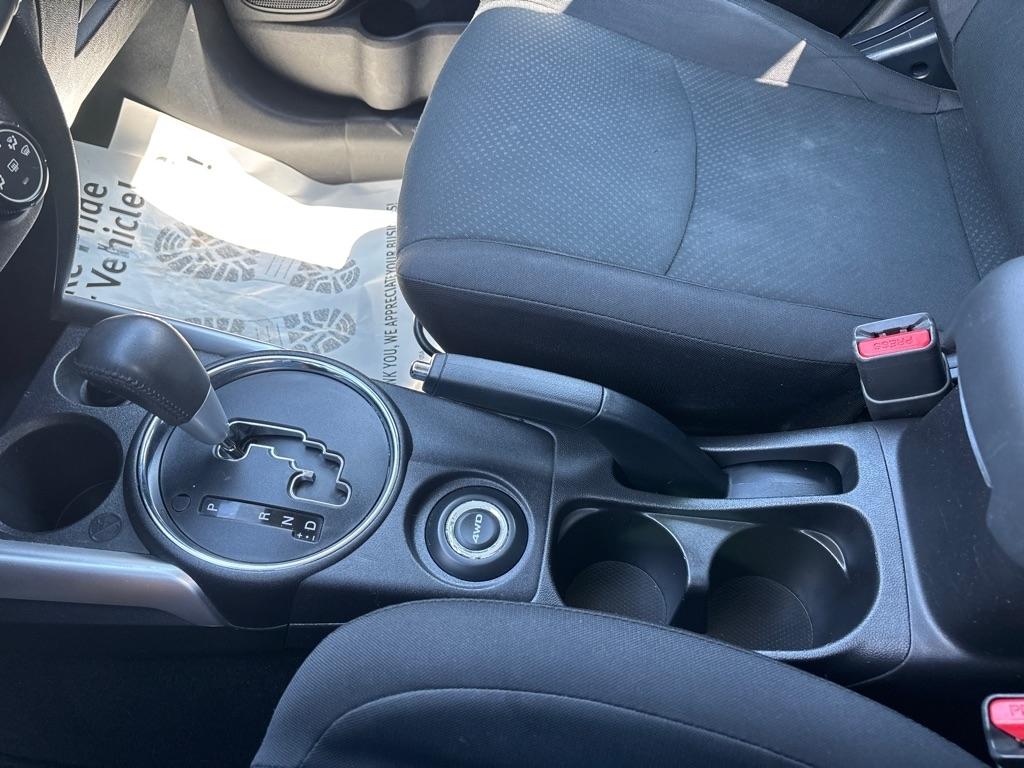 Mitsubishi Outlander Sport  2014