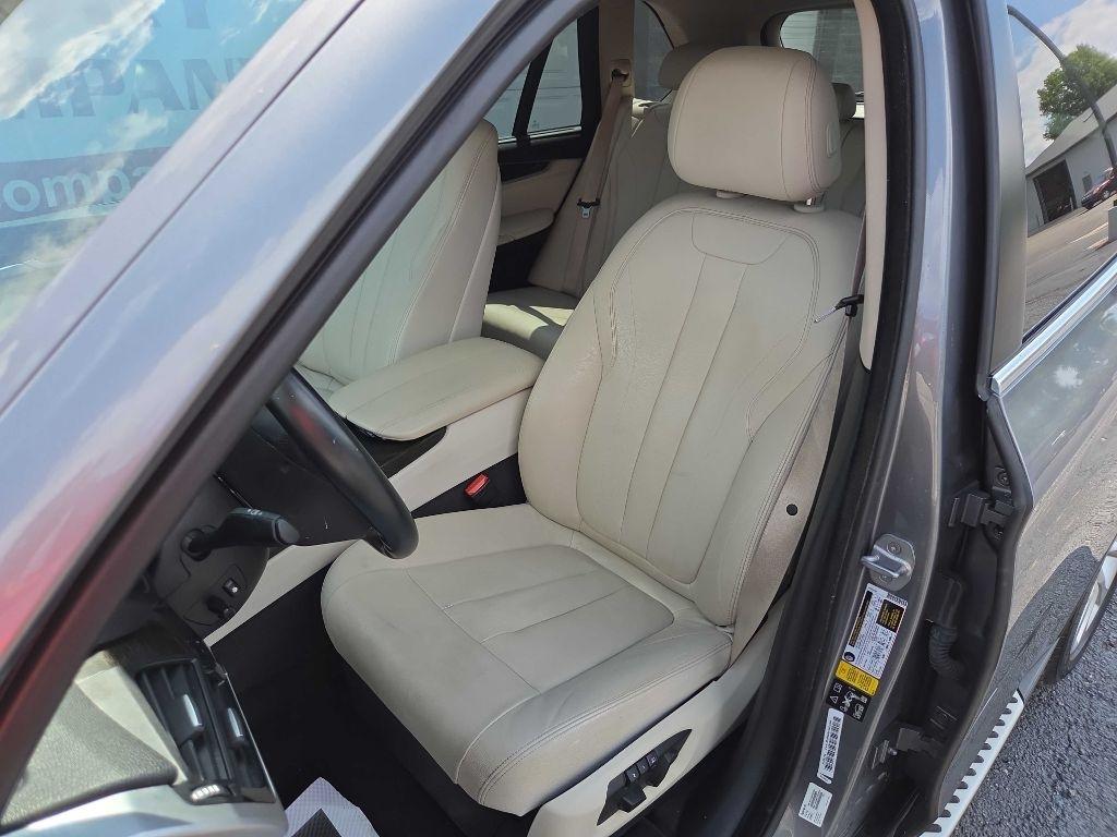 BMW X5 photo 8