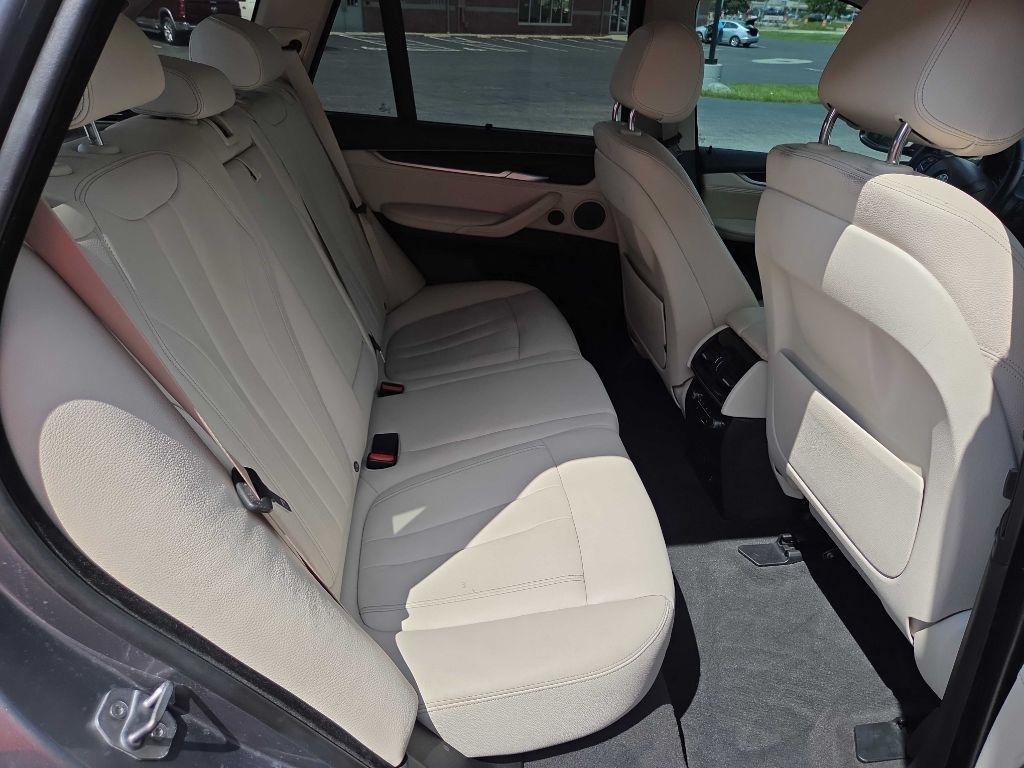 BMW X5 photo 11