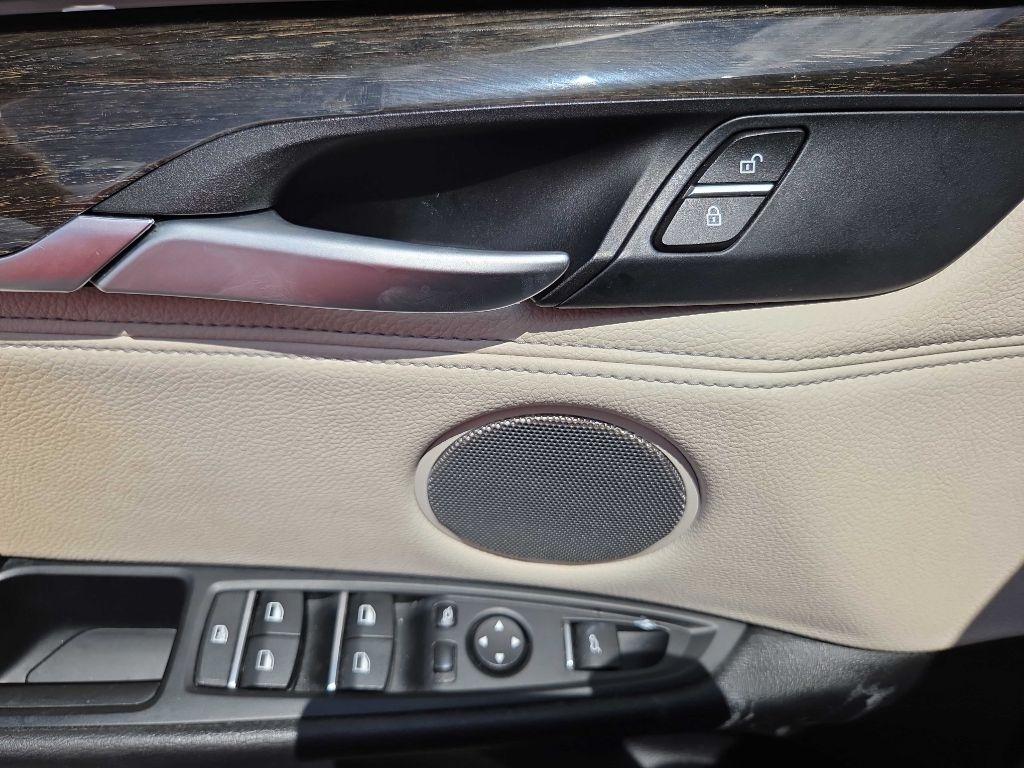 BMW X5 photo 14