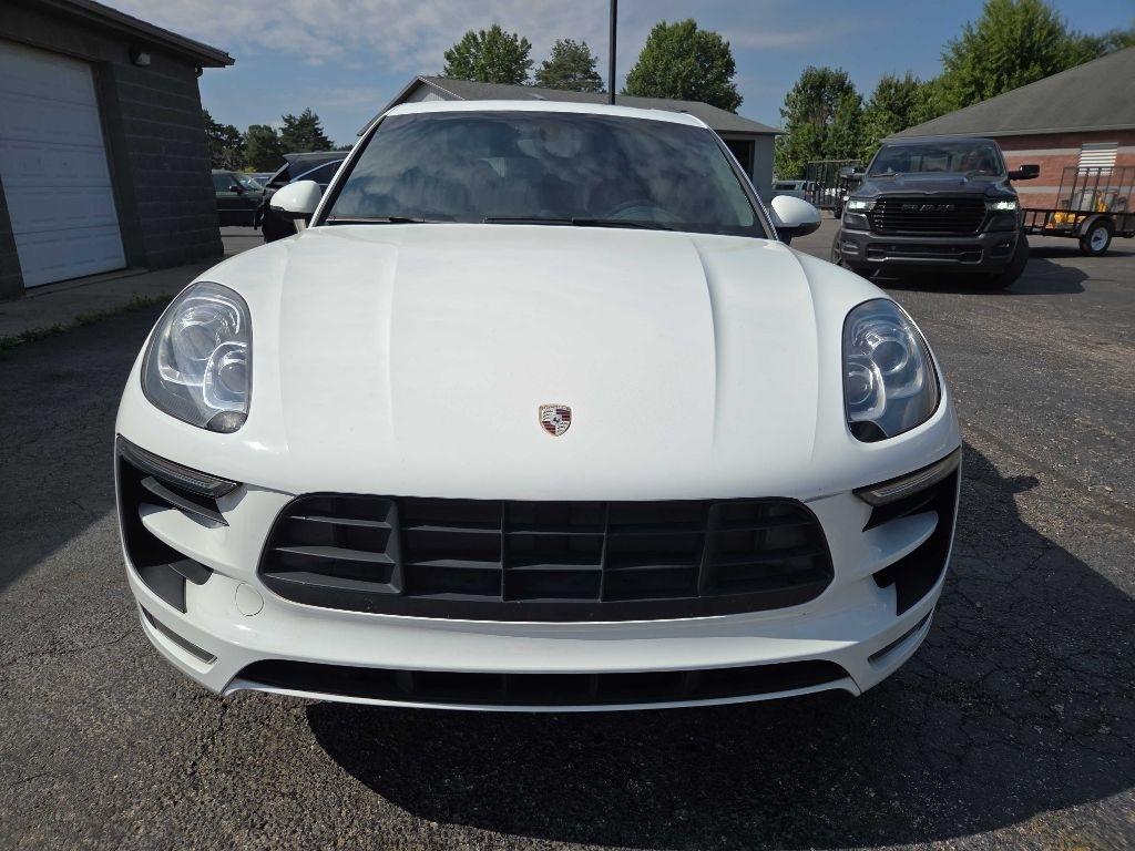 Porsche Macan  2016