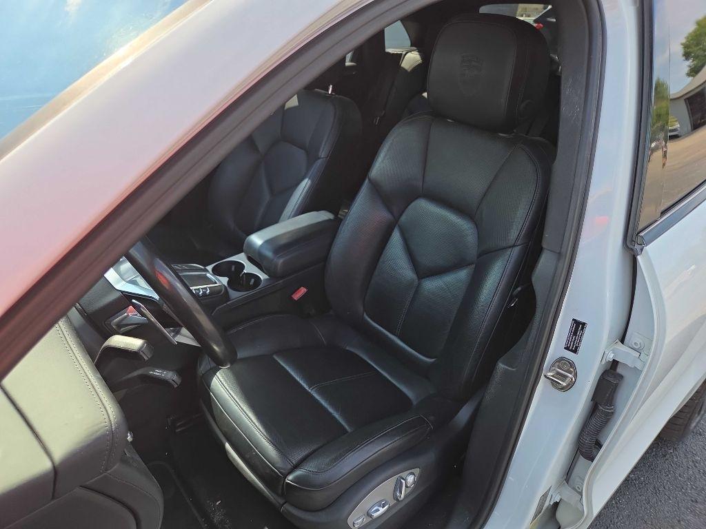 Porsche Macan  2016