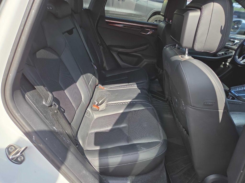 Porsche Macan  2016