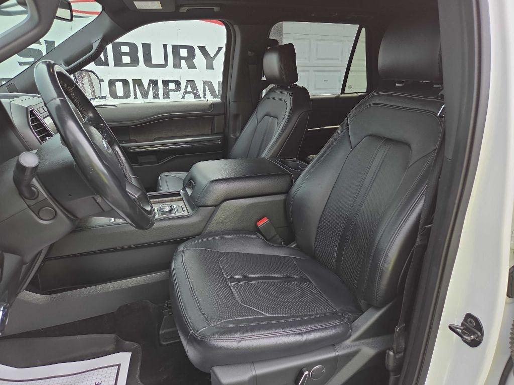 Ford Expedition photo 8