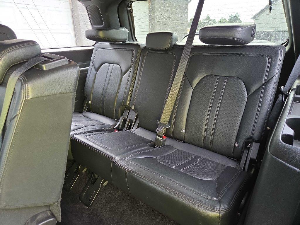 Ford Expedition photo 10