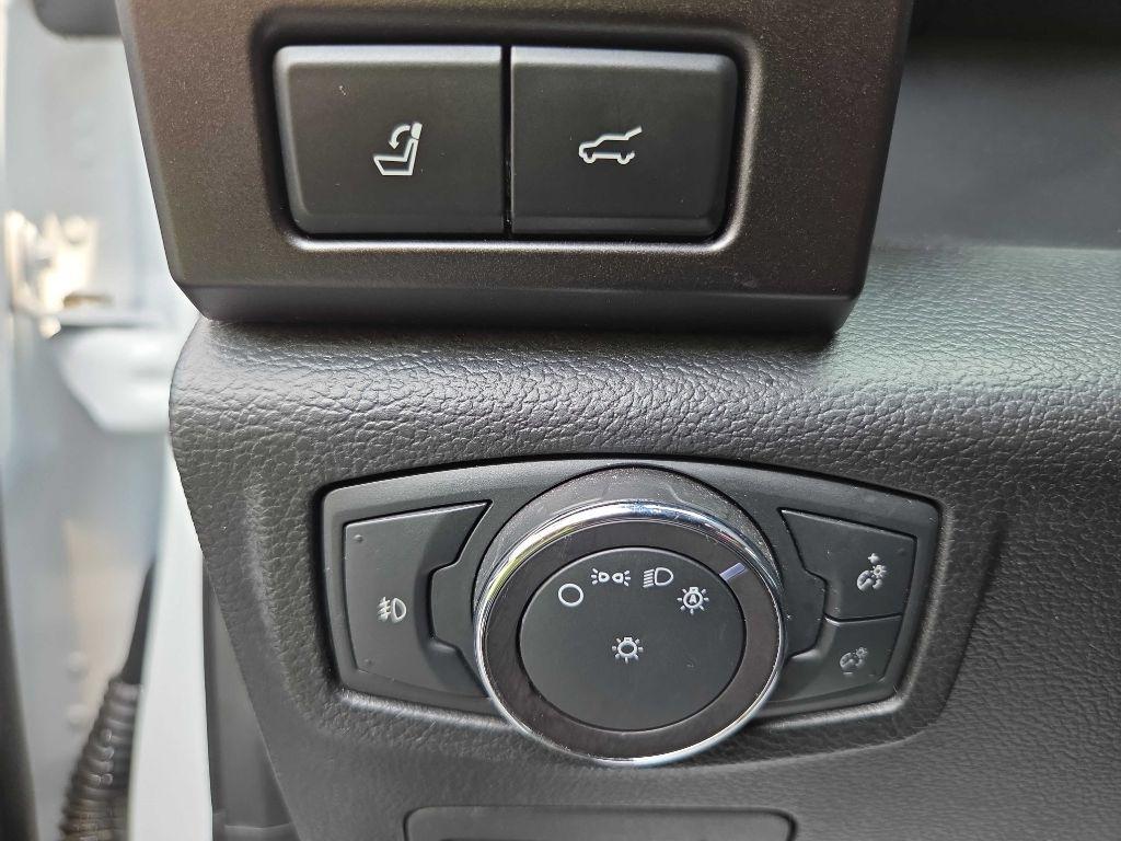 Ford Expedition photo 18