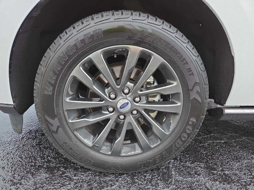 Ford Expedition photo 34