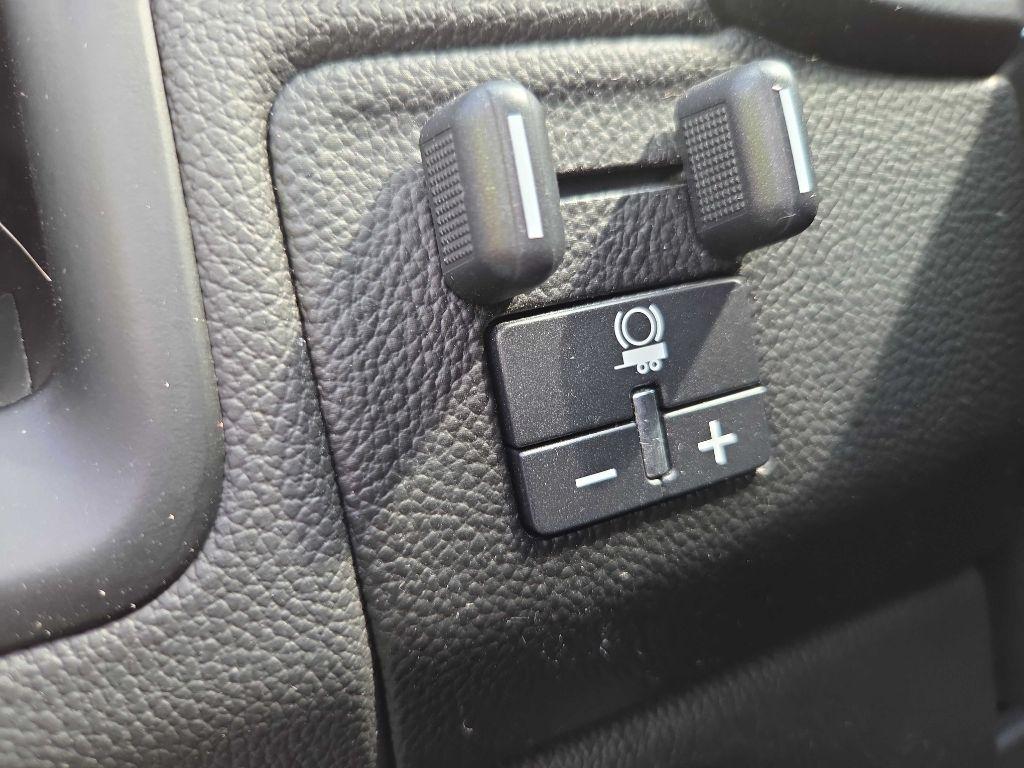 Chevrolet Colorado photo 17