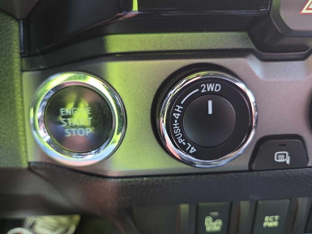 Toyota Tacoma  2017