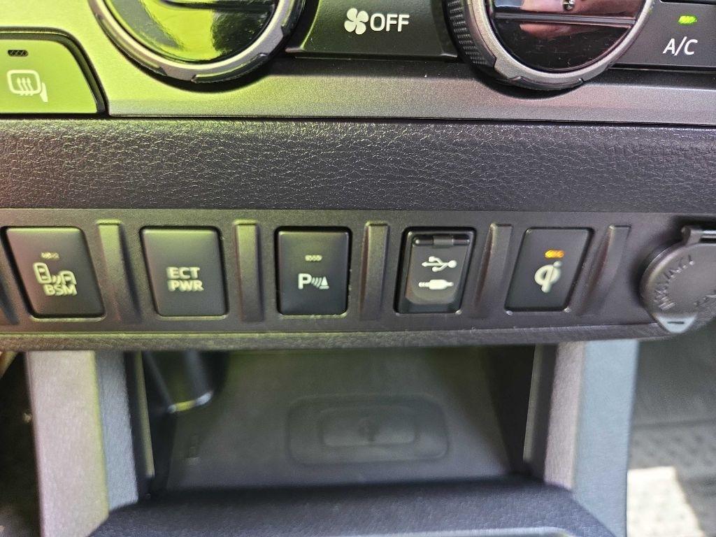 Toyota Tacoma  2017