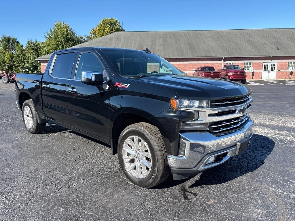 Chevrolet Silverado LTD photo 4