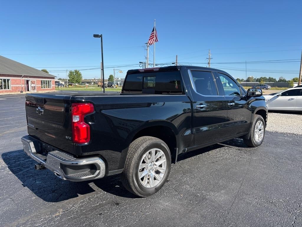 Chevrolet Silverado LTD photo 5