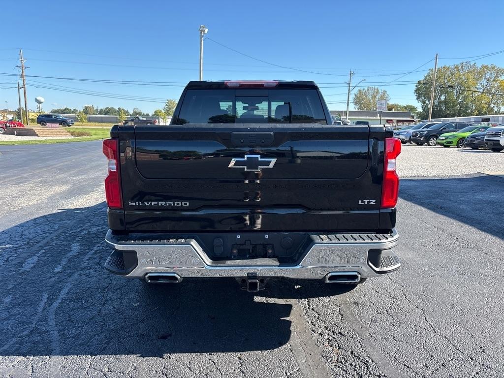 Chevrolet Silverado LTD photo 6