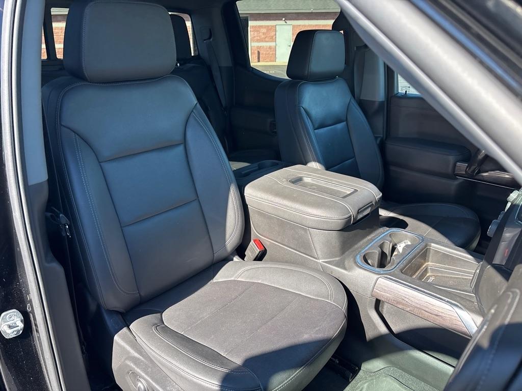 Chevrolet Silverado LTD photo 10