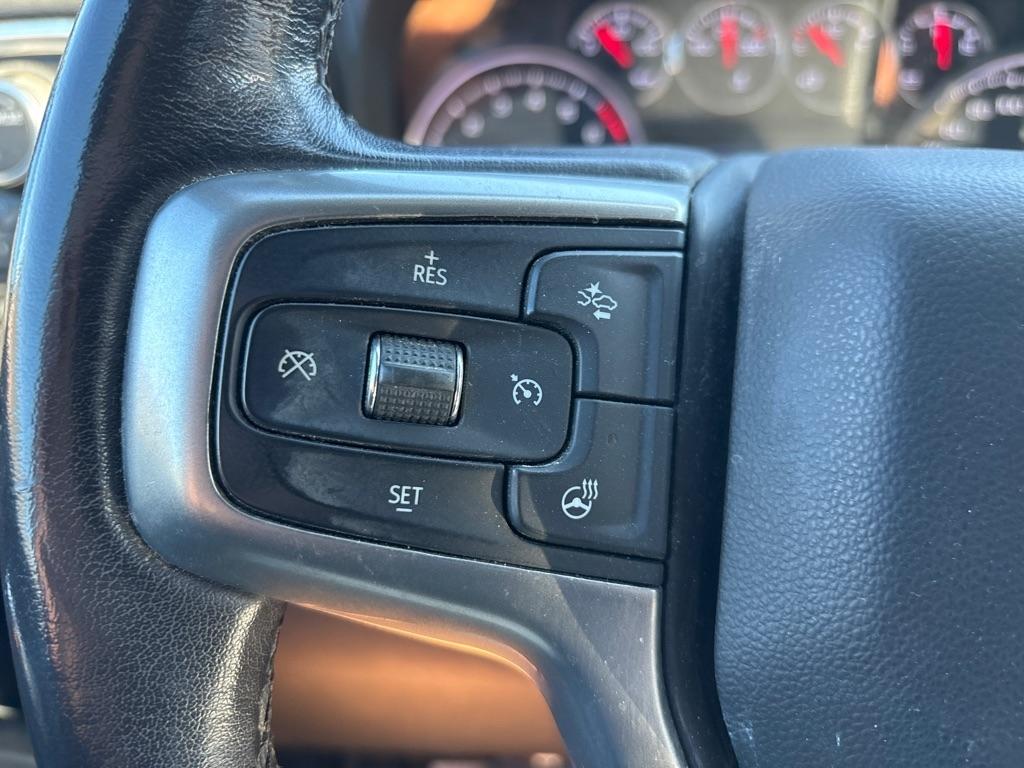 Chevrolet Silverado LTD photo 16
