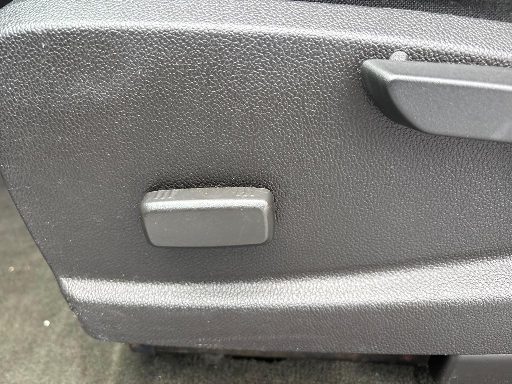GMC Canyon photo 12