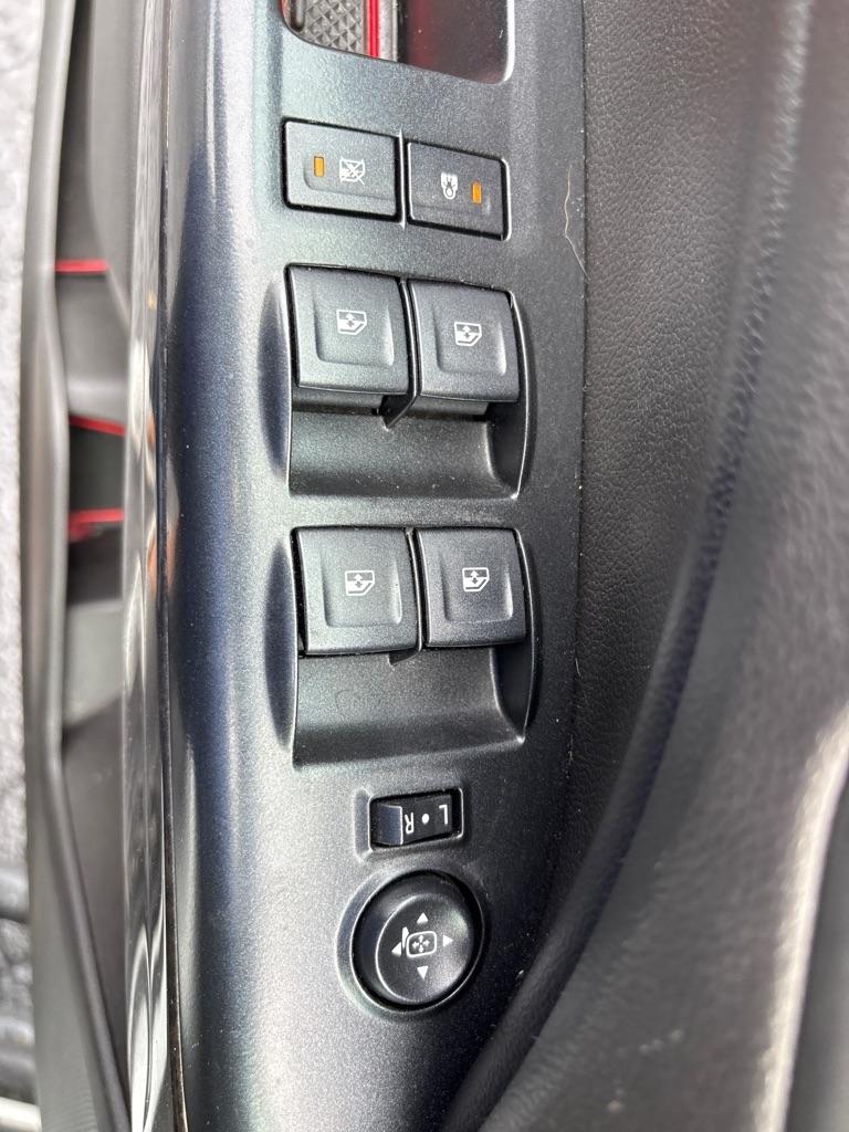 GMC Canyon photo 13