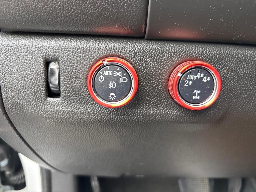 GMC Canyon photo 15