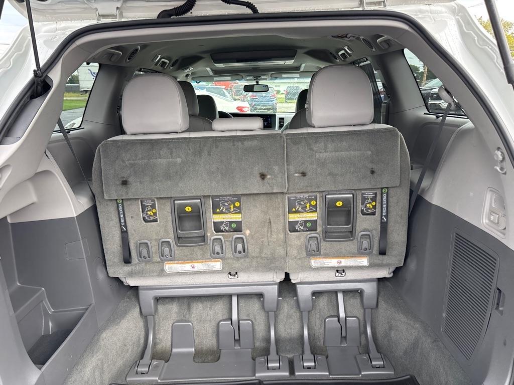 Toyota Sienna  2017