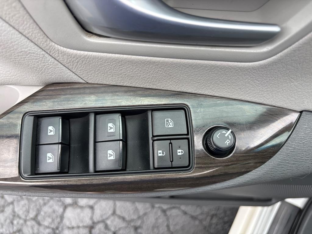 Toyota Sienna  2017