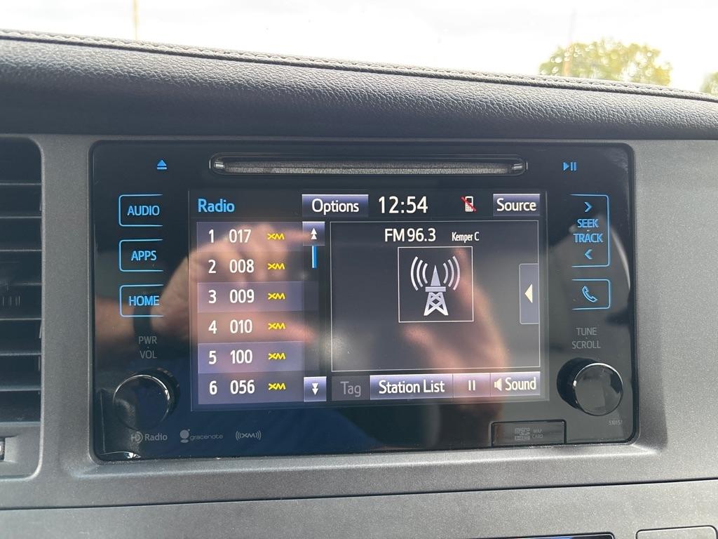 Toyota Sienna  2017