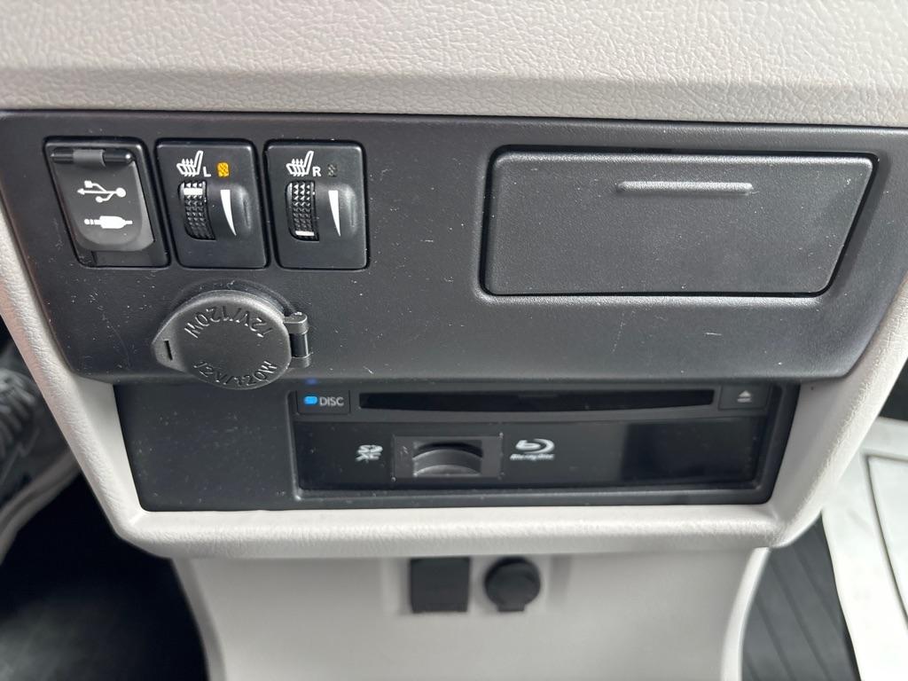 Toyota Sienna  2017