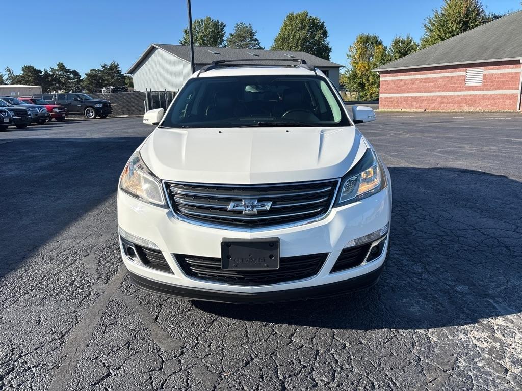Chevrolet Traverse photo 3