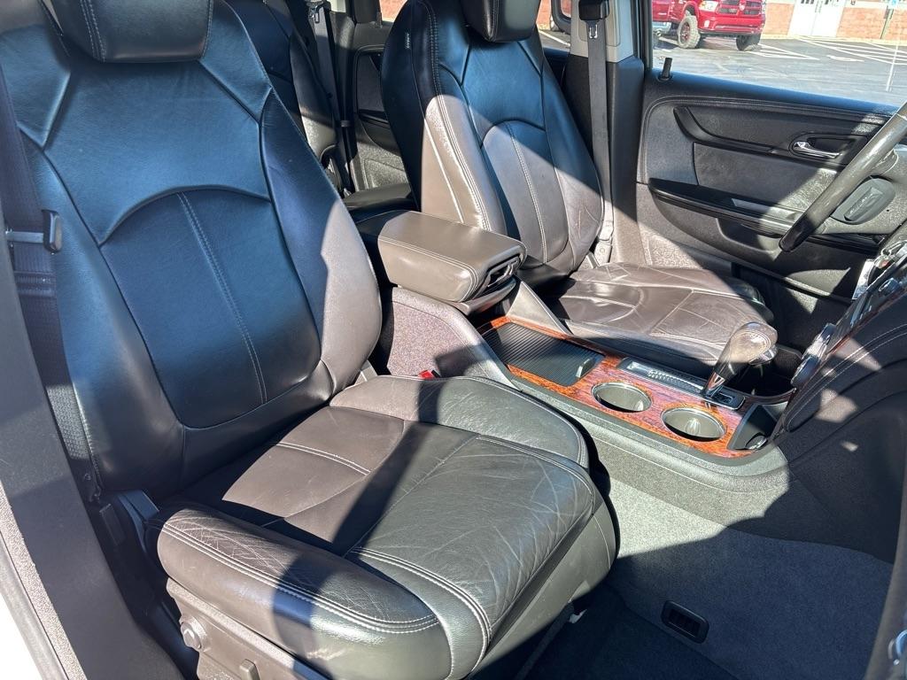 Chevrolet Traverse photo 11