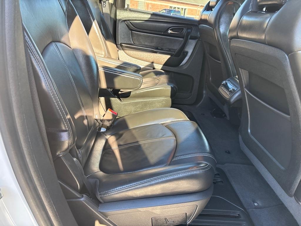 Chevrolet Traverse photo 12