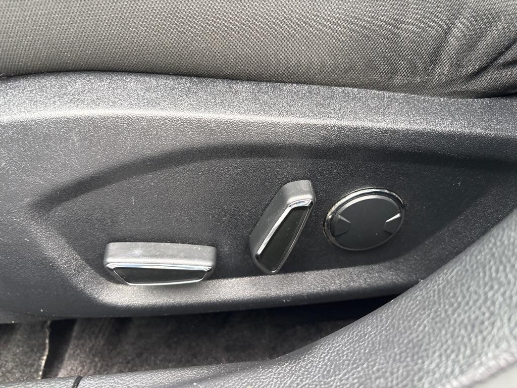 Ford Fusion photo 12