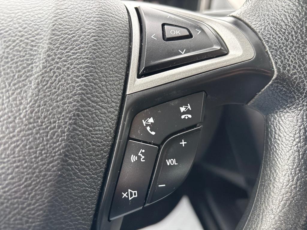 Ford Fusion photo 16