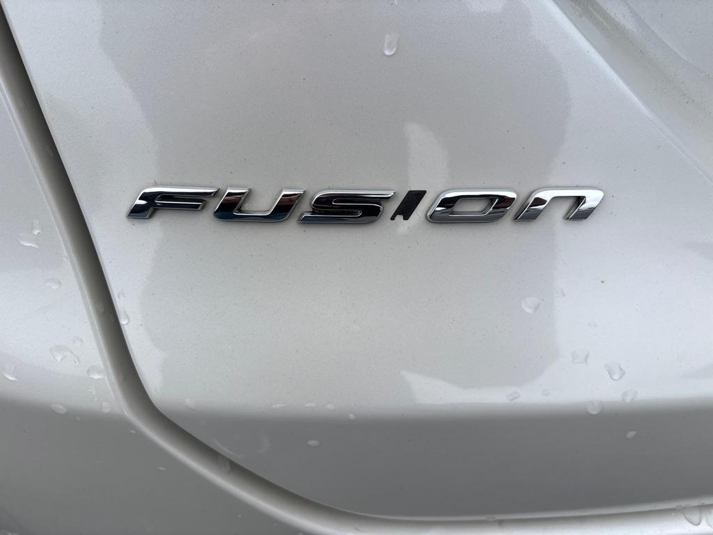 Ford Fusion photo 25