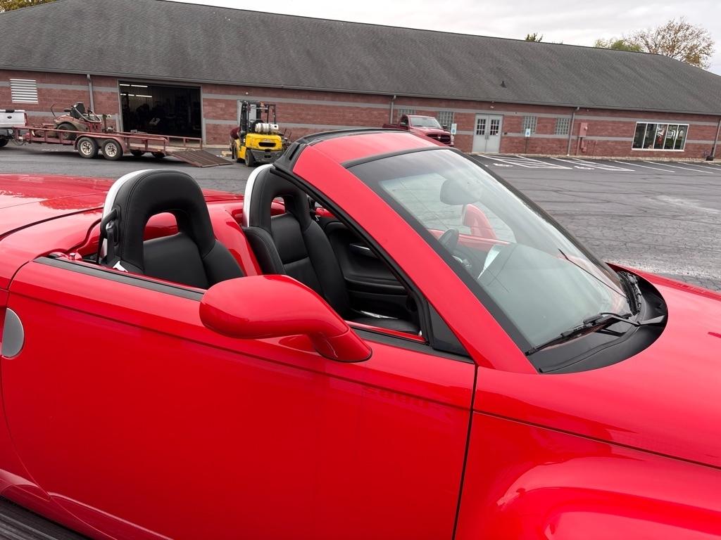 2004 Chevrolet SSR LS - Photo 30