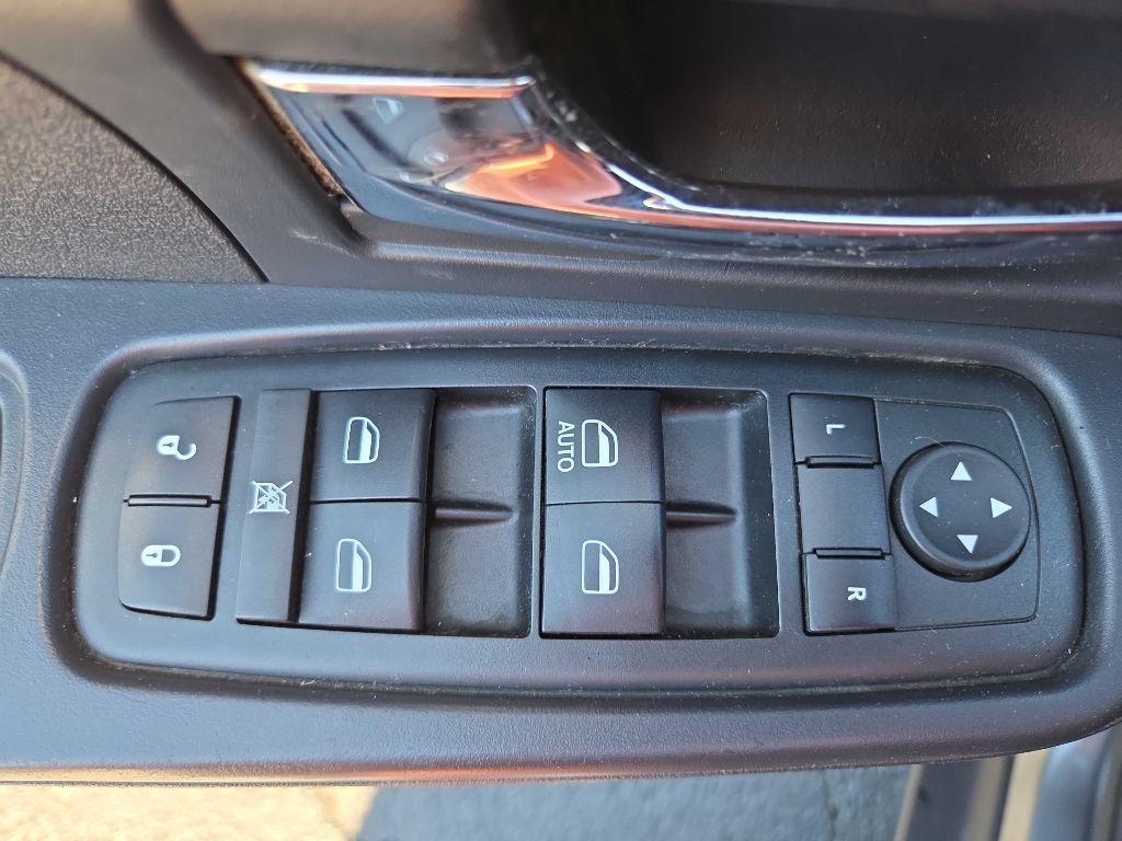 Jeep Liberty  2012