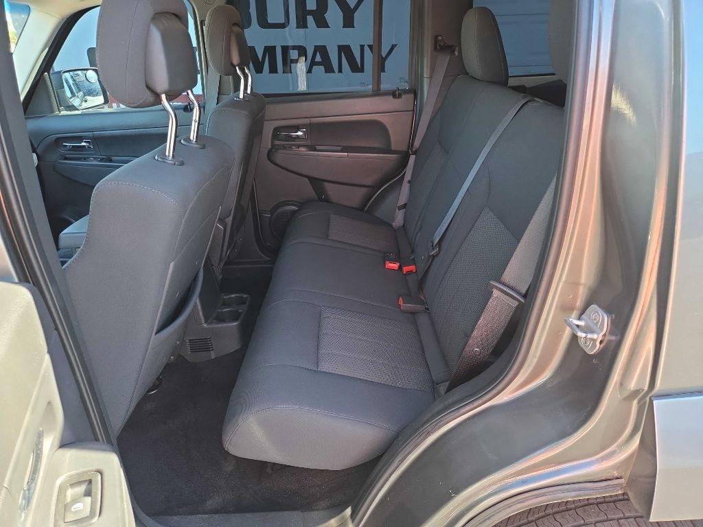 Jeep Liberty  2012