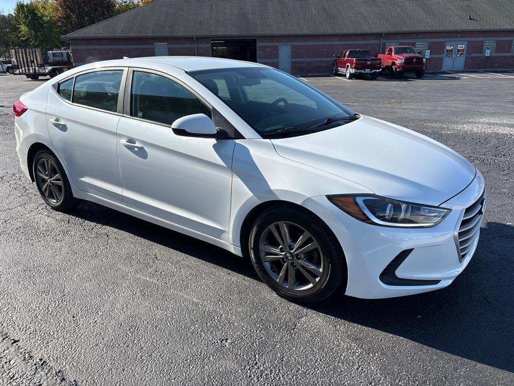 Hyundai Elantra  2018