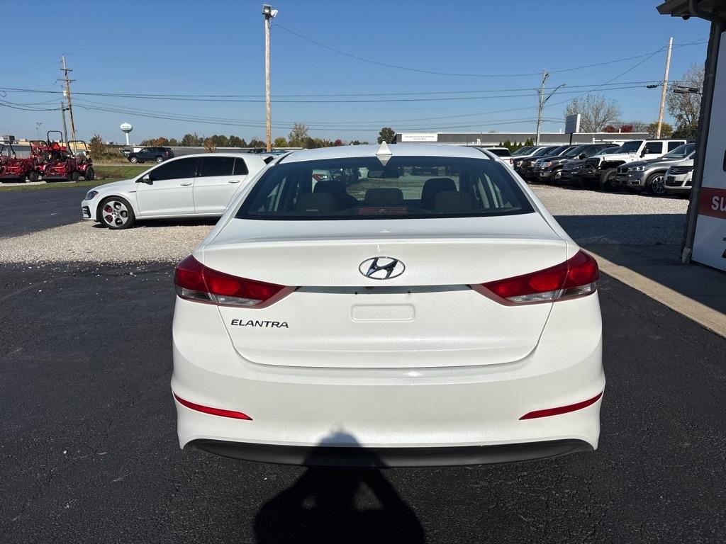 Hyundai Elantra  2018