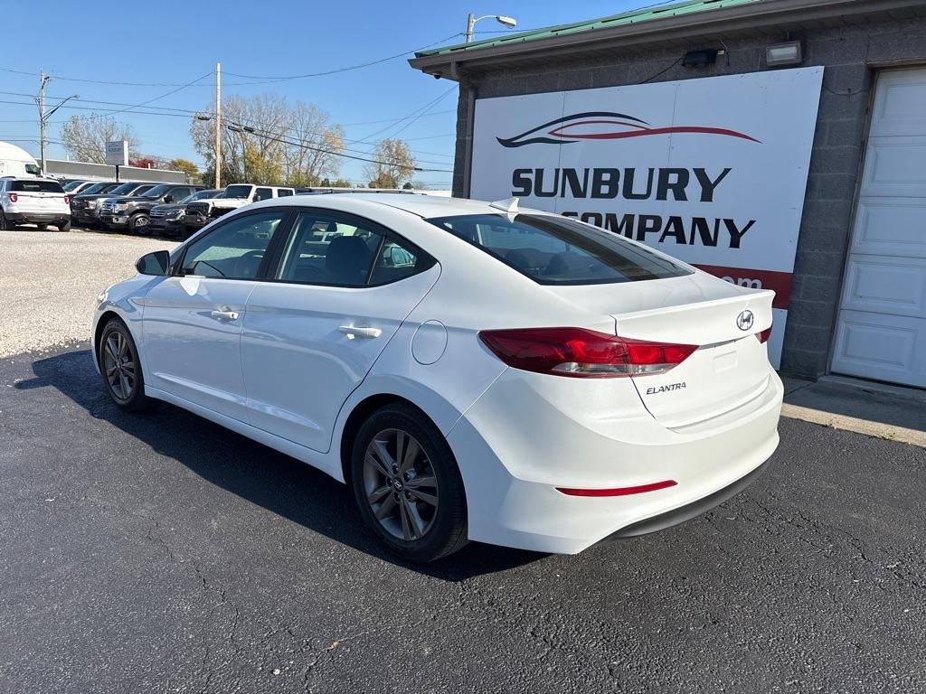 Hyundai Elantra  2018