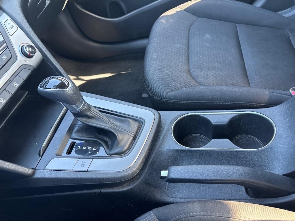 Hyundai Elantra  2018