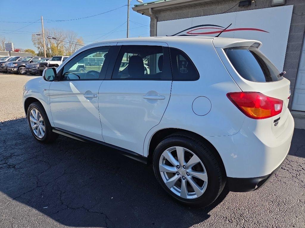 Mitsubishi Outlander Sport  2015
