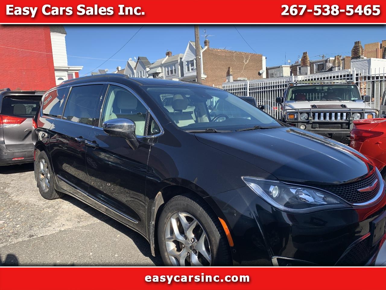 2017 Chrysler Pacifica Limited's photo