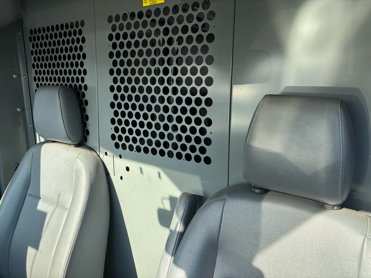 Ford Transit 250 Van Med. Roof w/Sliding Pass. 148-in. WB 2017